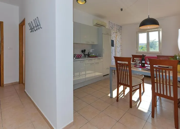 Two-bedroom In Apartamento Vodice